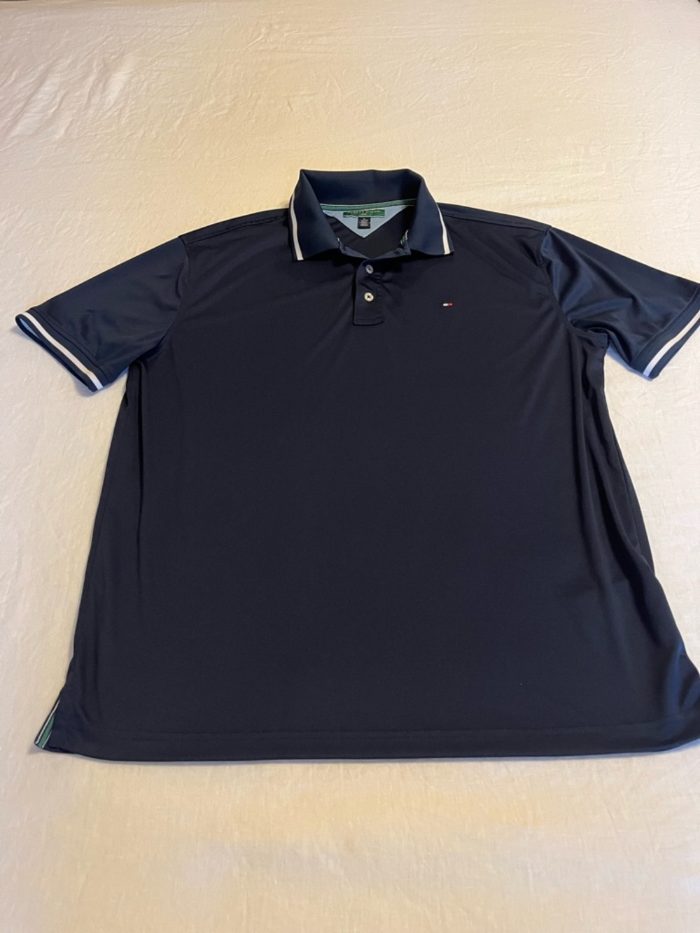 Tommy Hilfiger Men's Dark Navy Polo with Contrast Trim. Size XL